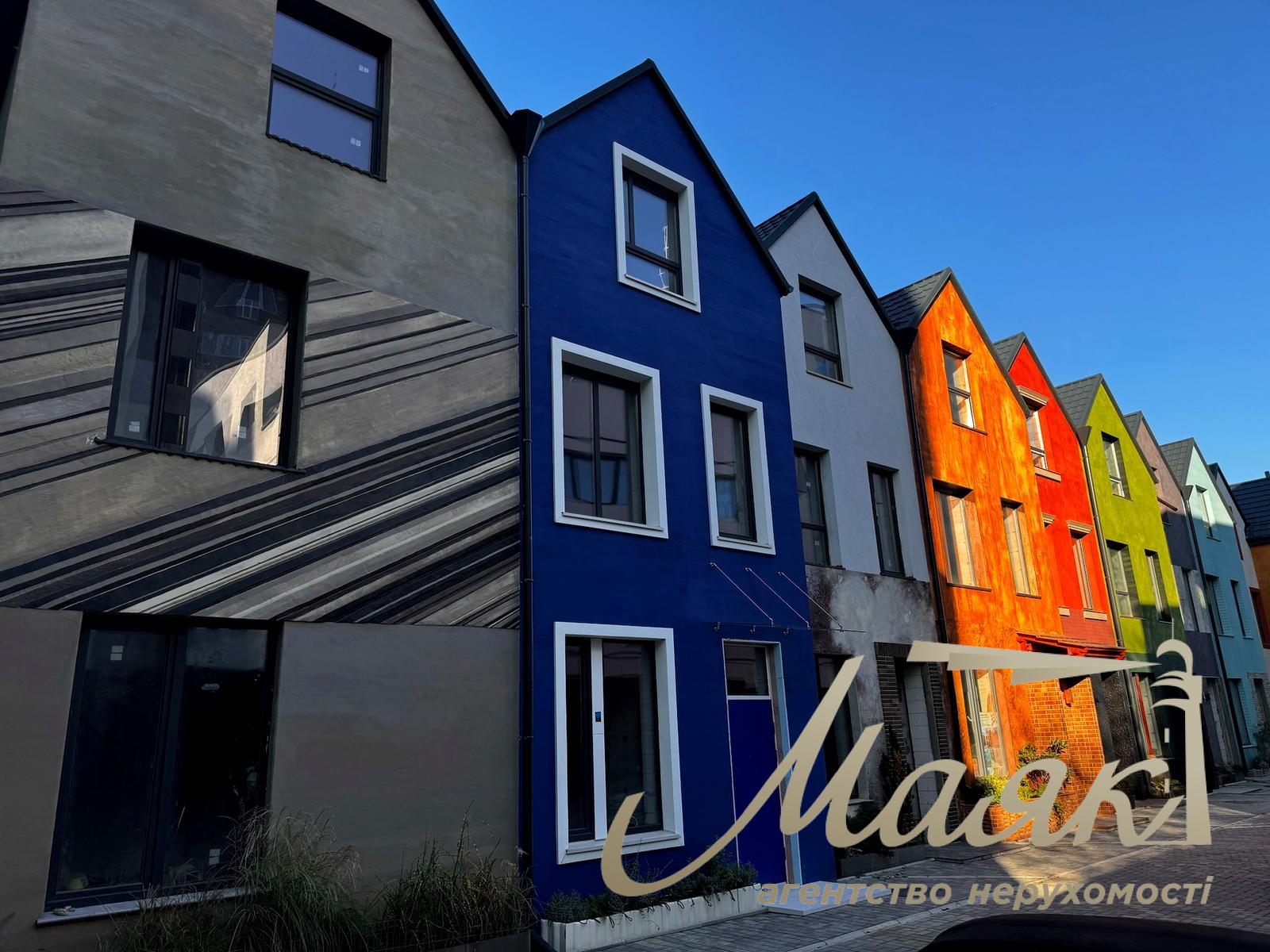Продаж таунхауса 174м2 у с. Ходосова, ЖК "KaDenyuk Homes", Обухівський напрямок, Київська область