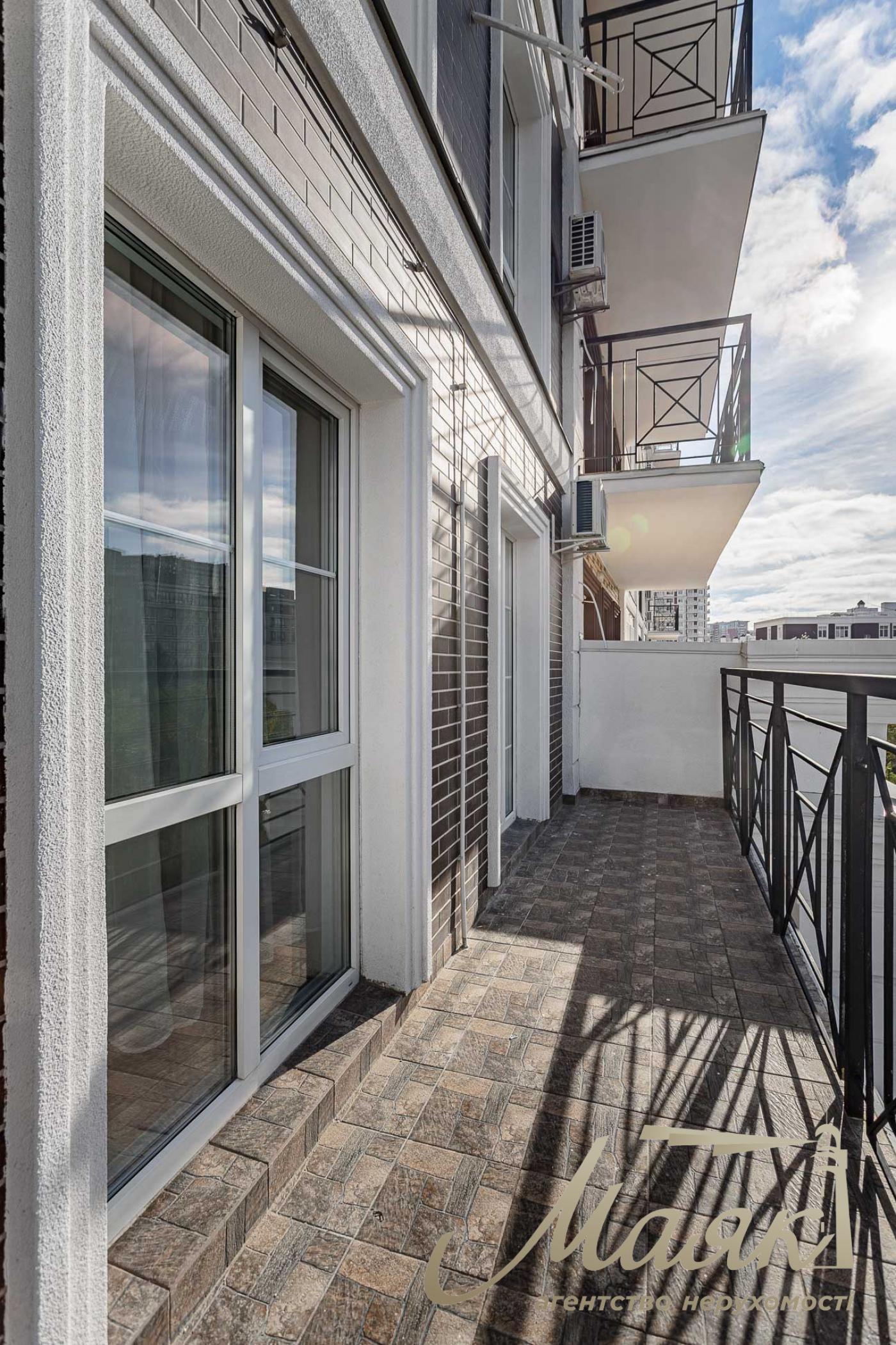 Rent 2-bedroom apartment in LCD New England