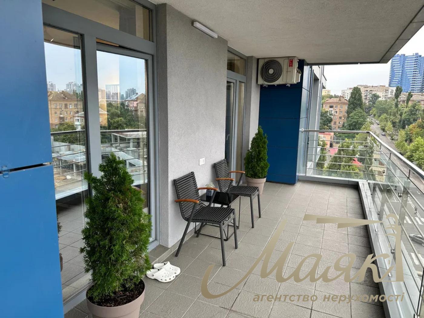 Оренда 2к квартири 45 м², ЖК Central Park, метро Либідська