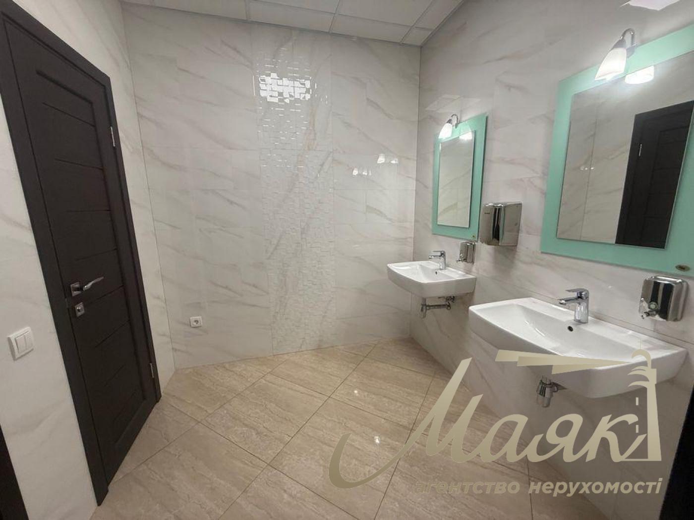 Оренда офісу 510 м.кв. вул. Грушевського, Центр