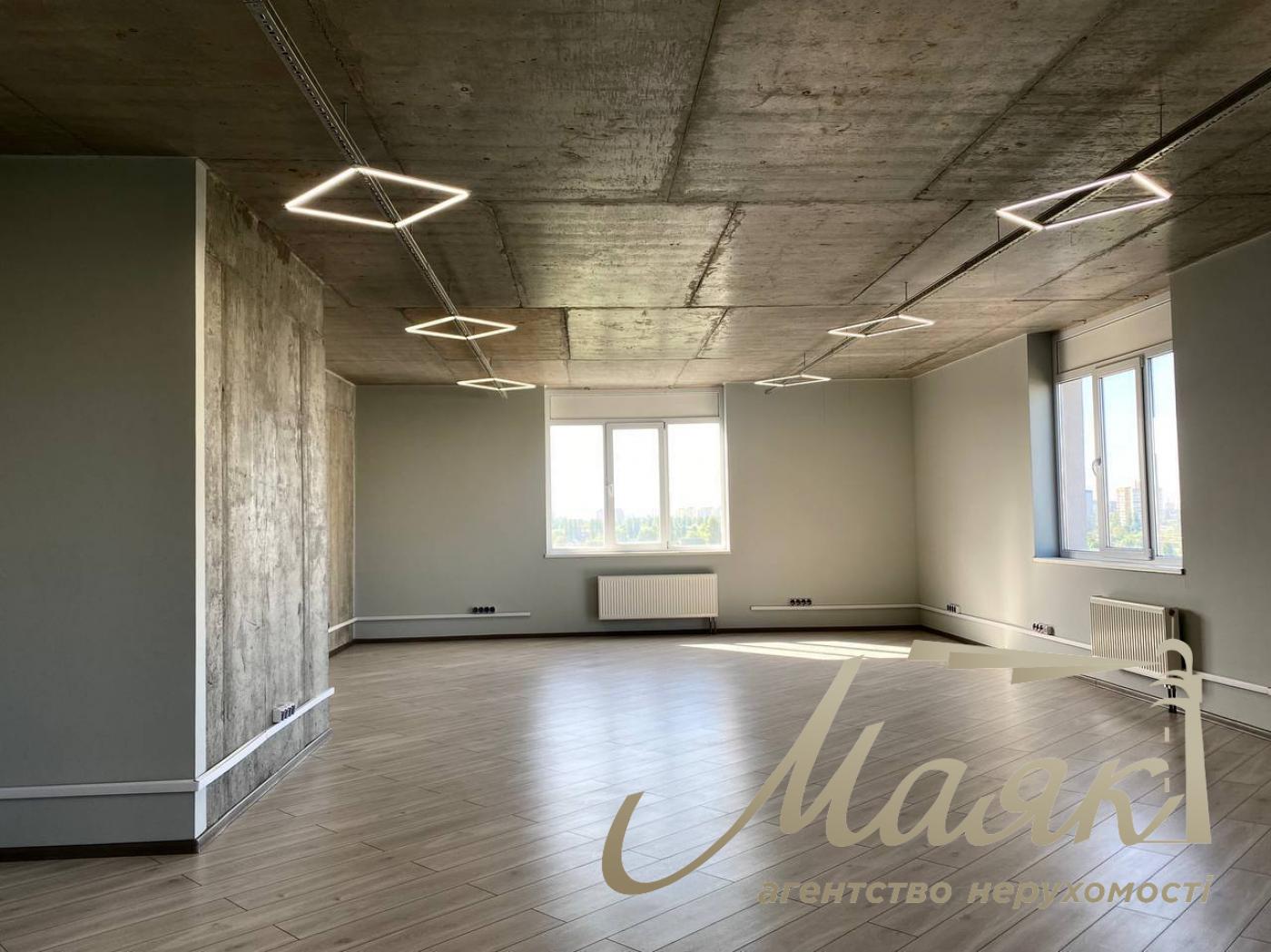 Аренда офиса с ремонтом (1400м2) по адресу ул. Ушинского 40, Соломенский район