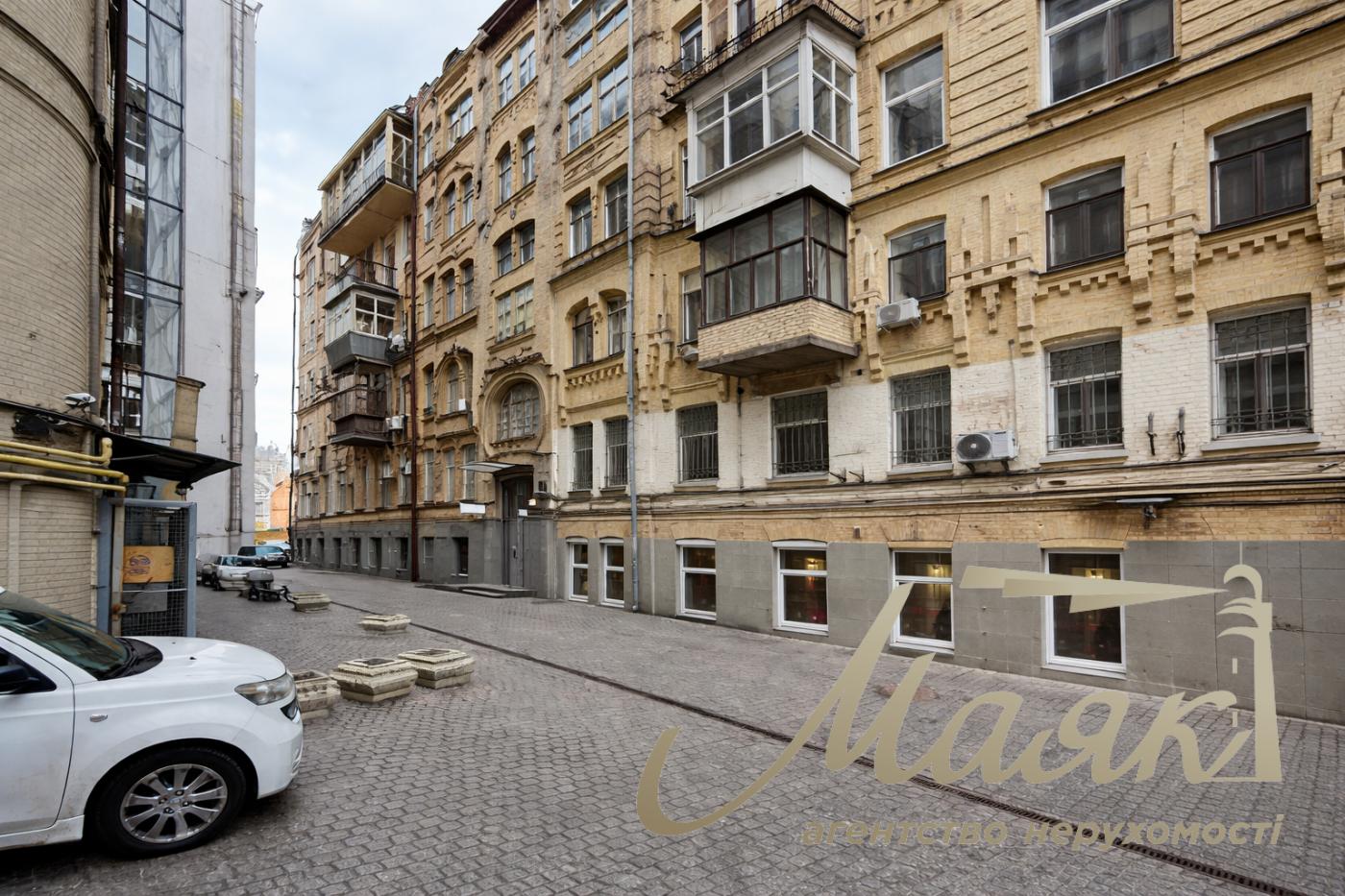 Продаж 5-кімнатної квартири, 156м², Золоті Ворота, вул. Ярославів Вал, 14 (друга лінія), Київ