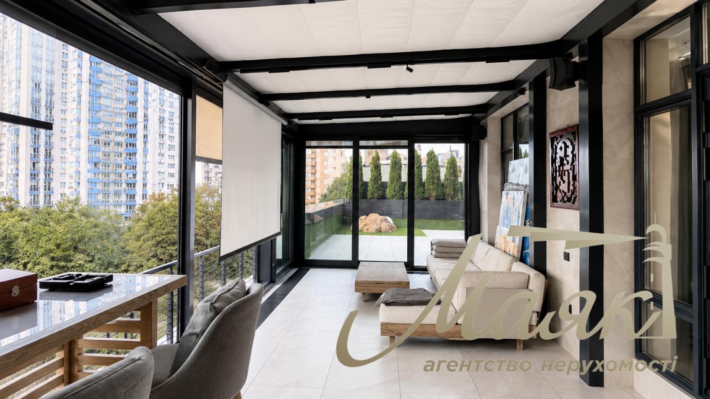 Продаж 4-кімнатної квартири площею 180 м² з двома терасами у ЖК «Park Avenue VIP», Голосієво, вул. Демеївська,