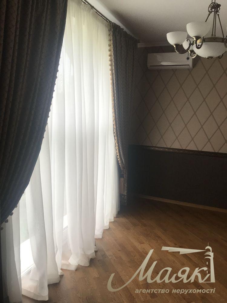 Оренда авторського будинку площею 400 м² з більярдною, зимовим садом та гаражем на 2 автомобілі в с. Підгорці, Обухівський напрямок, Київська область