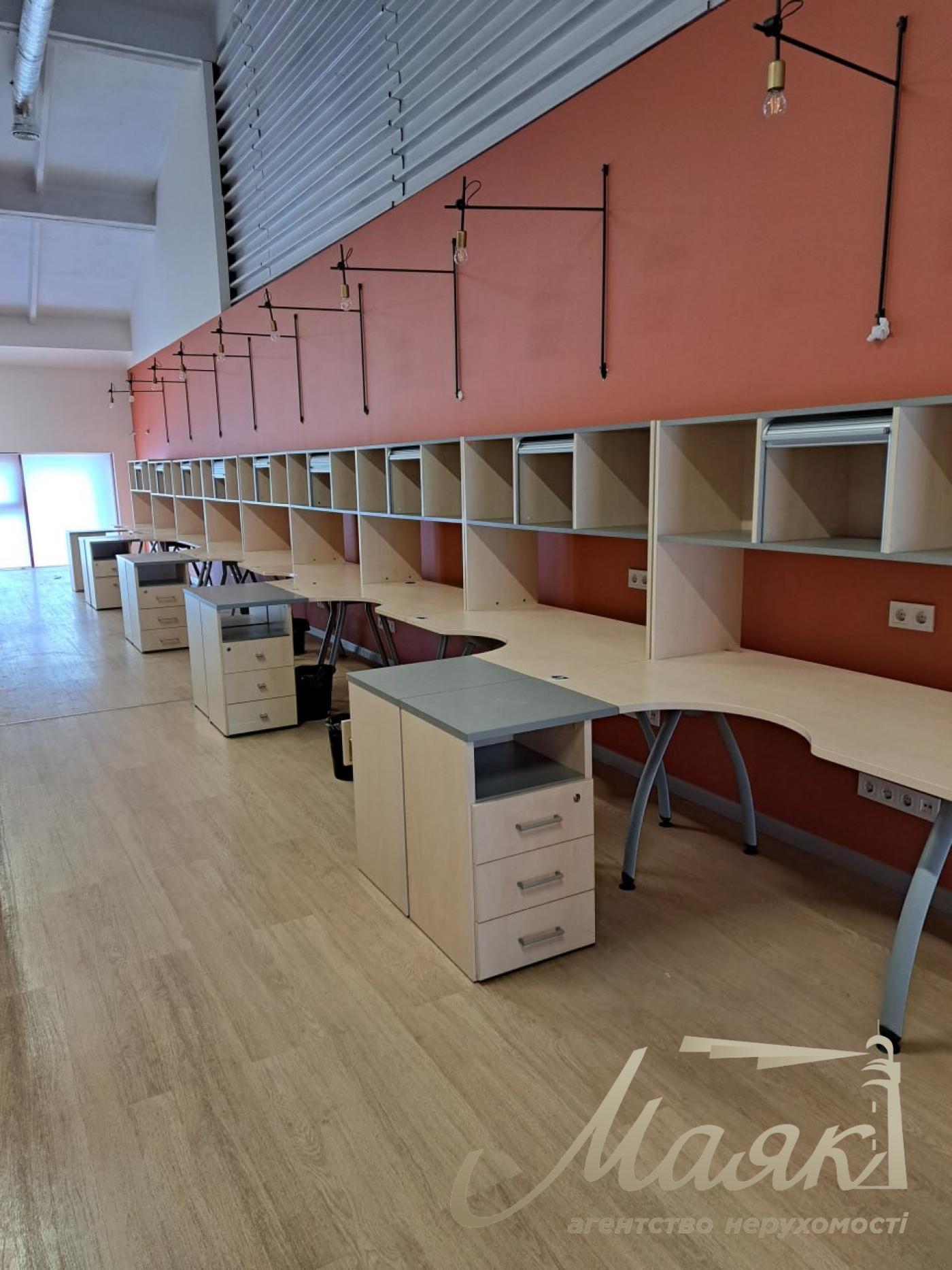 Оренда офісу площею 485 м² у м. Лівобережна, БЦ «АРМАРІС», Дніпровський район