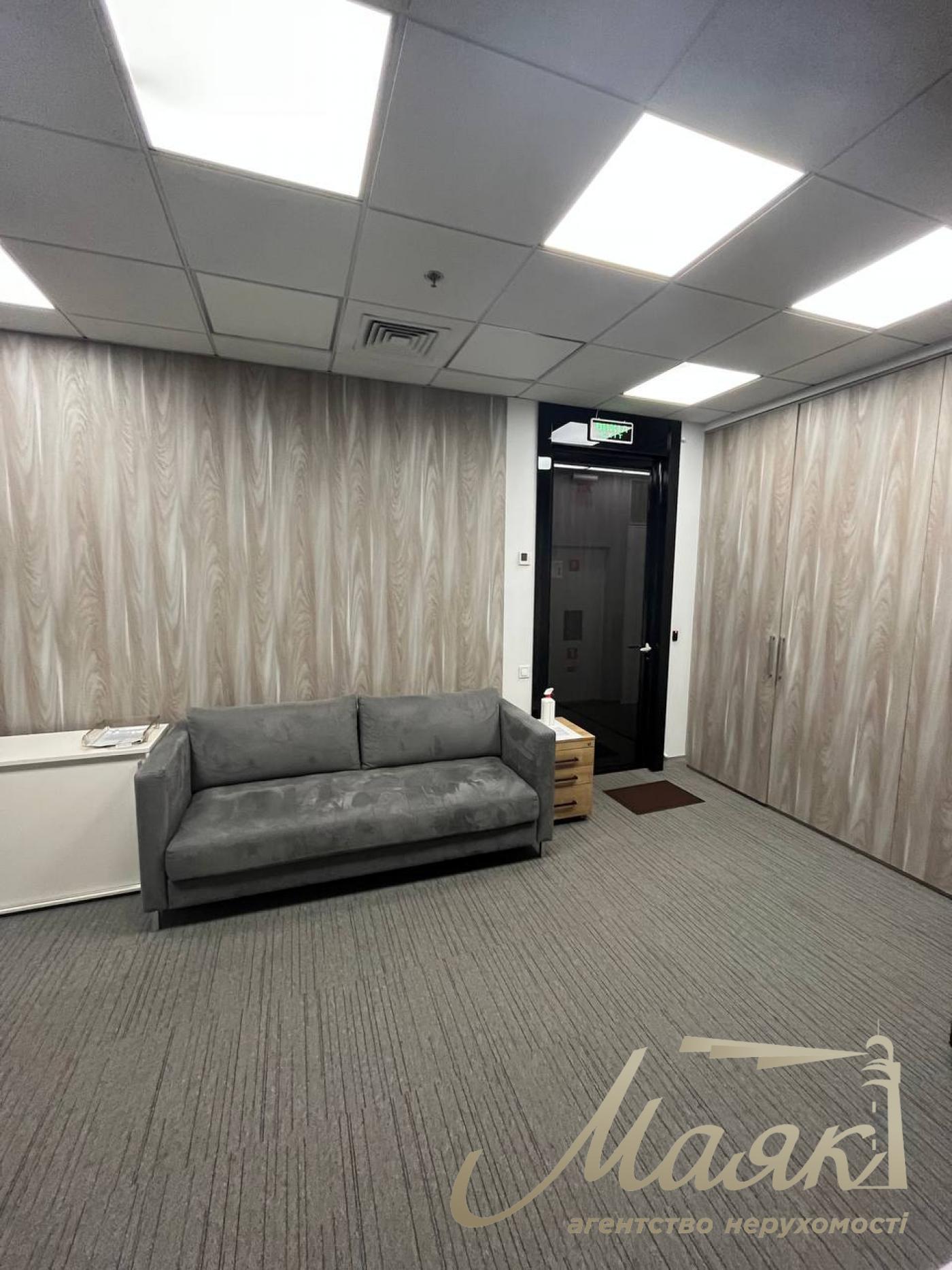 Furnished office for rent 244 sq.m. in BC IQ on Bolsunovskaya str.