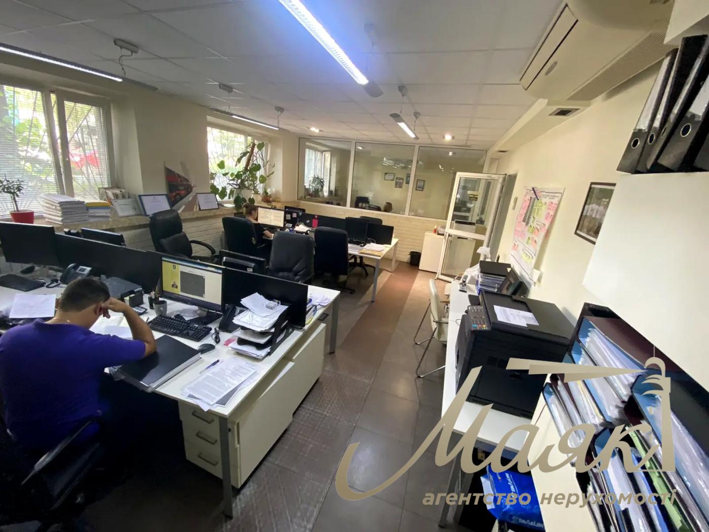 Office for rent 230m2 Aleksa Tikhogo str. 89-A, Shulyavskaya.