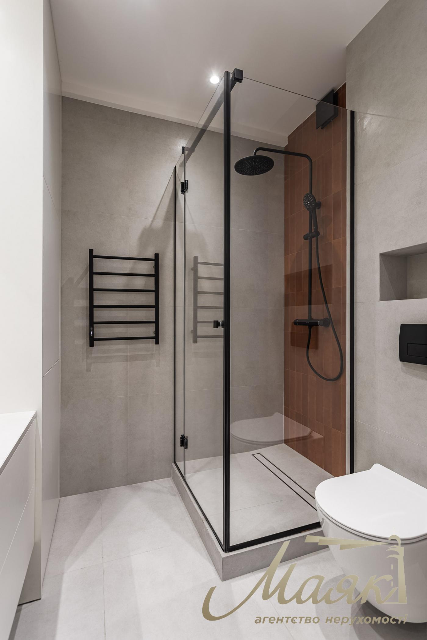 Rent 2-bedroom apartment in LCD New England