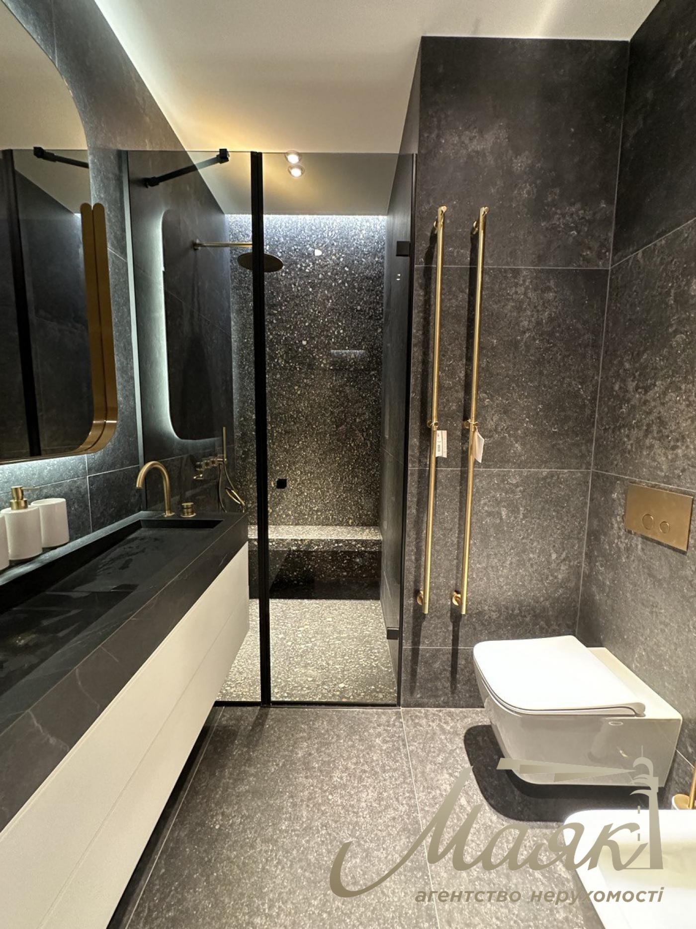 Продажа квартиры 155м2 в ЖК «Новопечерские Липки» ул. Андрея Верхогляда, Печерский район.