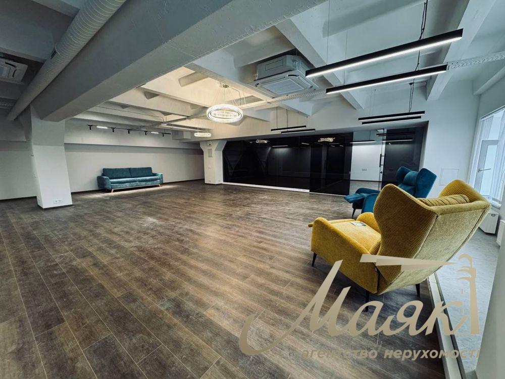 Office for rent in BC Canyon on Podol