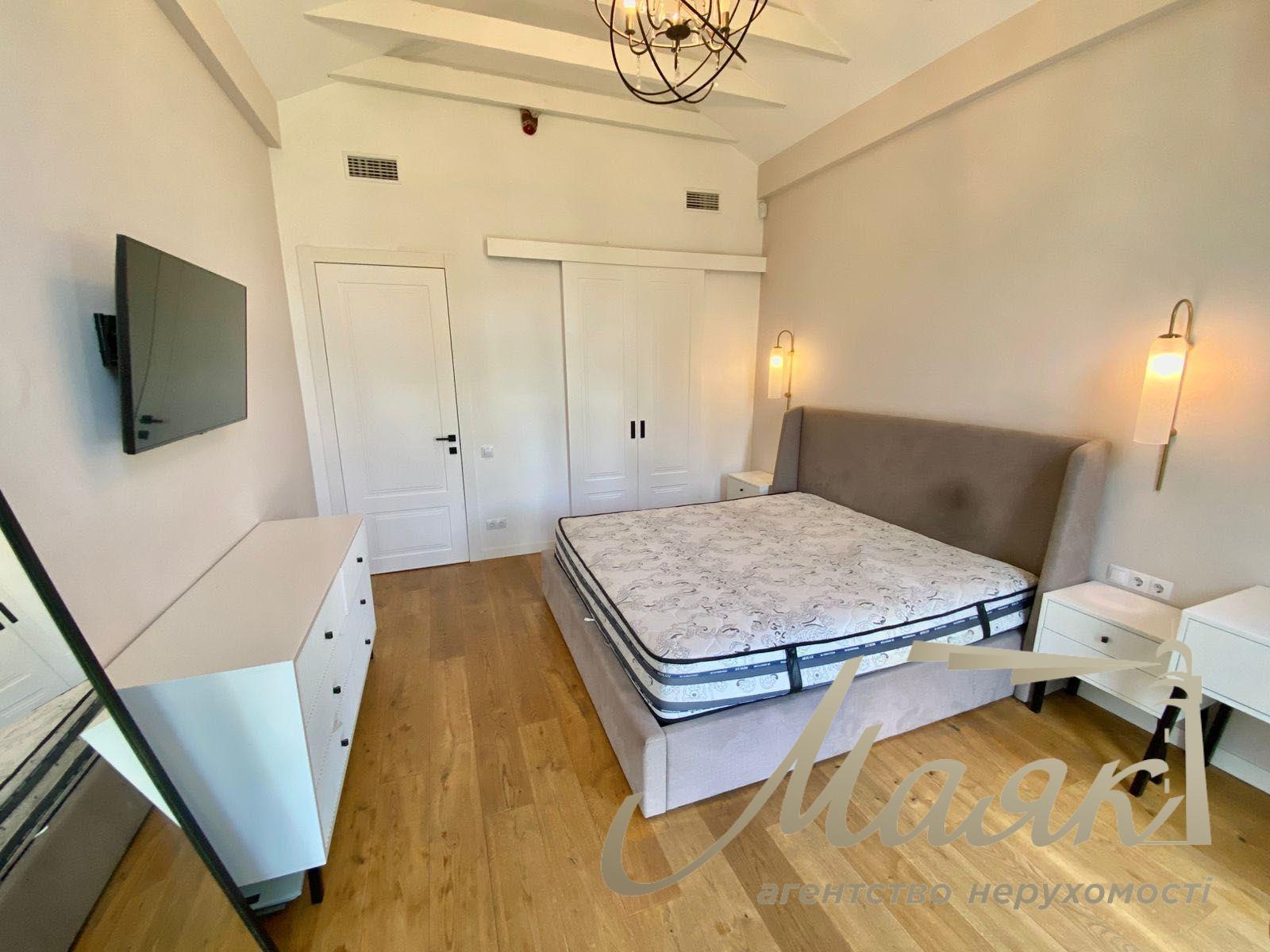 Довгострокова оренда будинку площею 180 м² на першій лінії озера в с. Круглик. Поруч із лісом, Києво-Святошинський район
