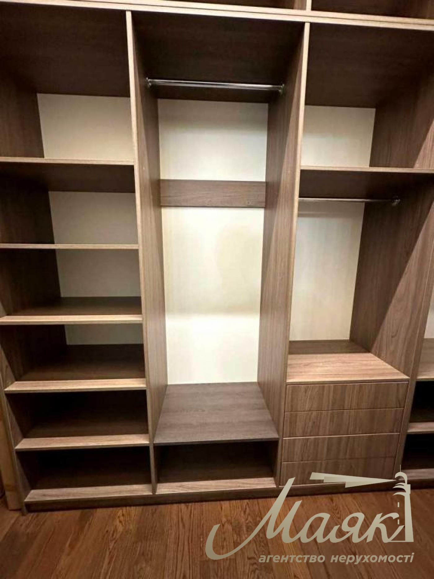 Оренда 2-кімнатної квартири, 90 м², вул. Архітектора Городецького
