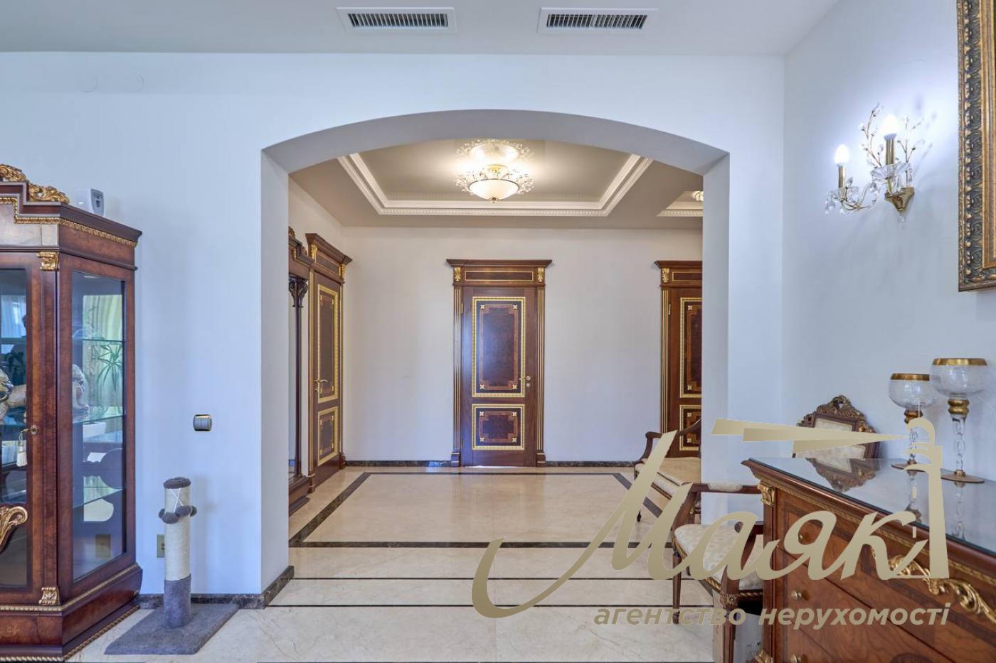 Оренда 4 кімнатної квартири, 163 м, Жилянська 30а, Голосіївський район