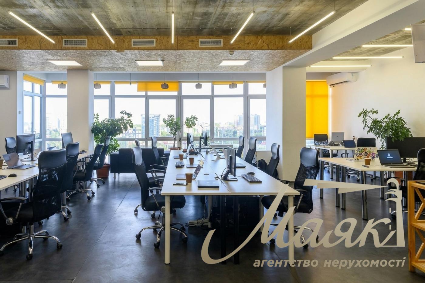Оренда офісу площею 246,8 м² у ЖК «Андерсен» на вулиці Січевих Стрільців