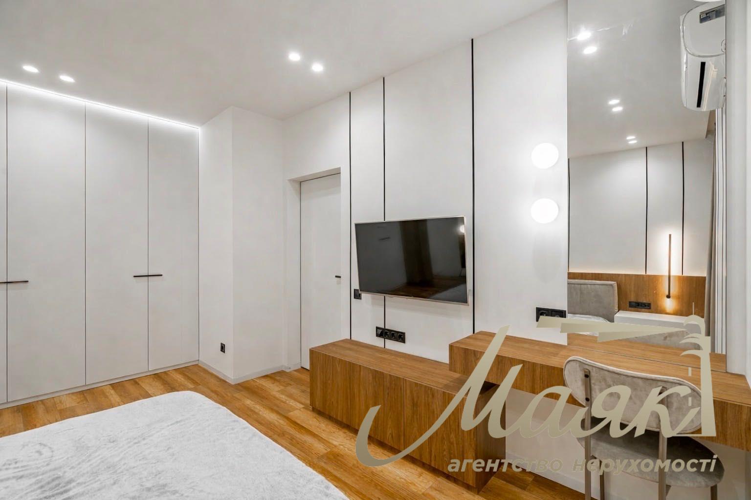 Аренда 2к квартиры в ЖК West House, Голосеевский район