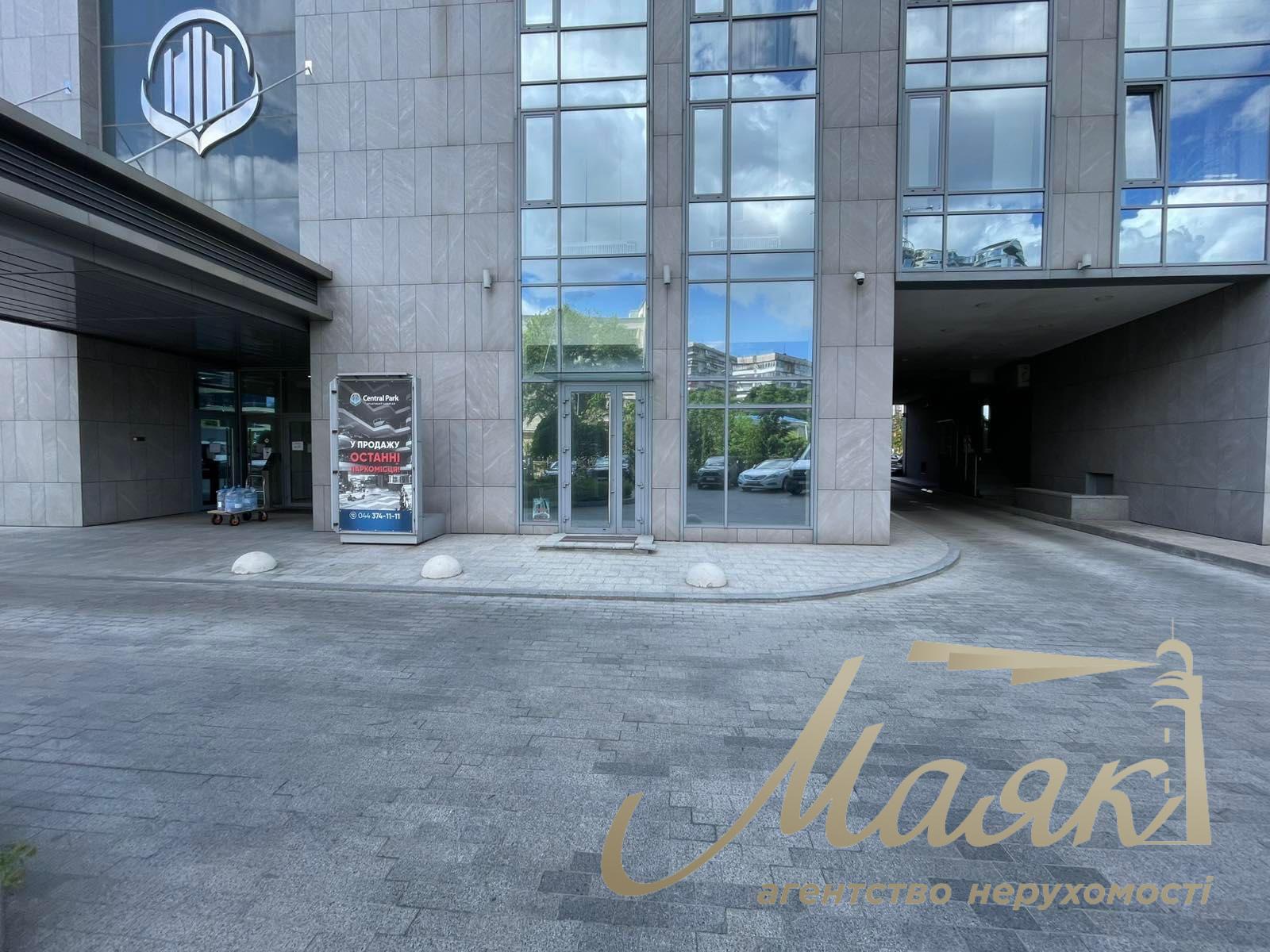 Продаж фасаду 57м2 з ремонтом Central Park, Джона Маккейна 7