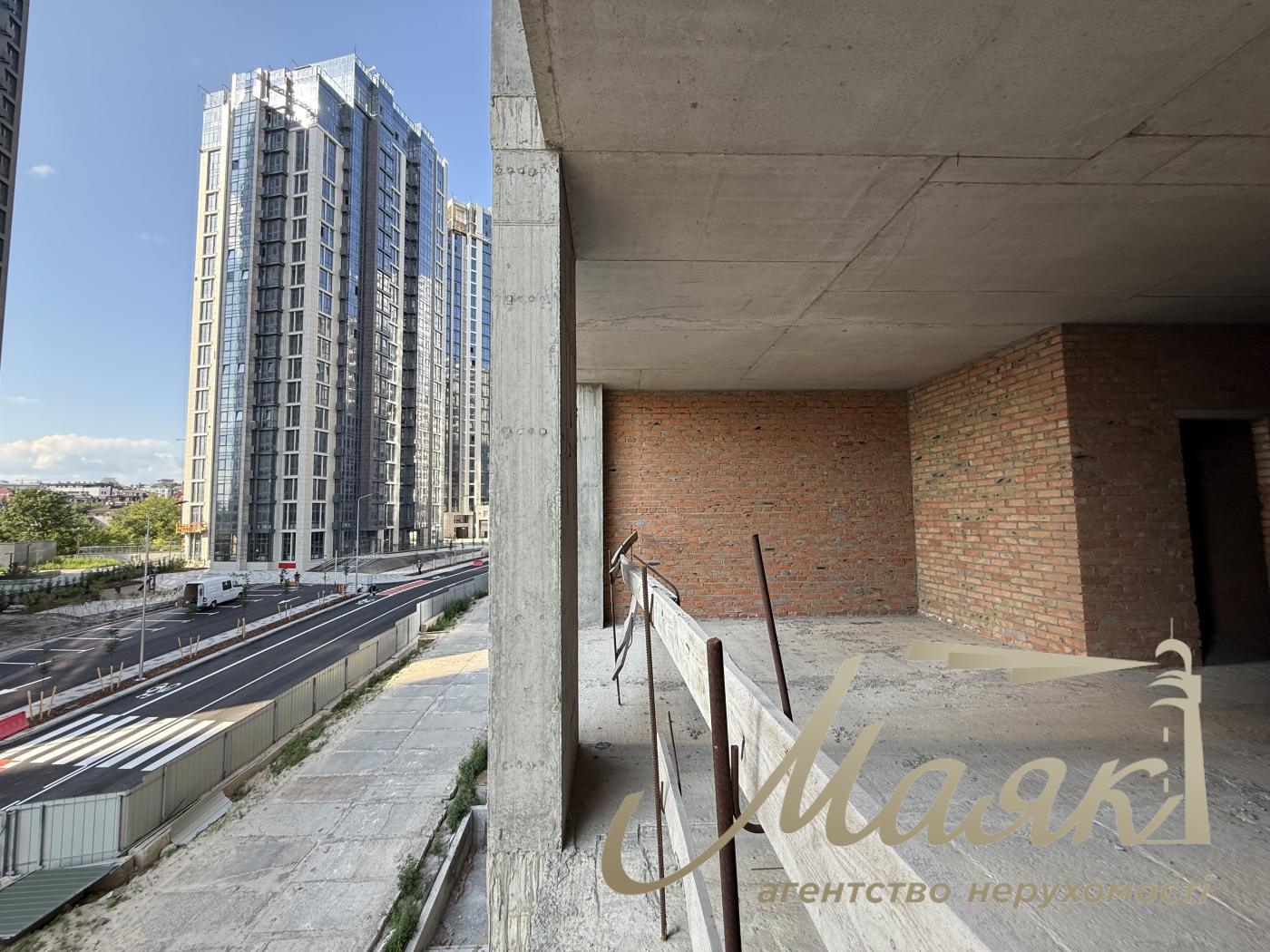 Продаж квартири 108 м2 у ЖК Новопечерські Липки Драгомирова 7 черга