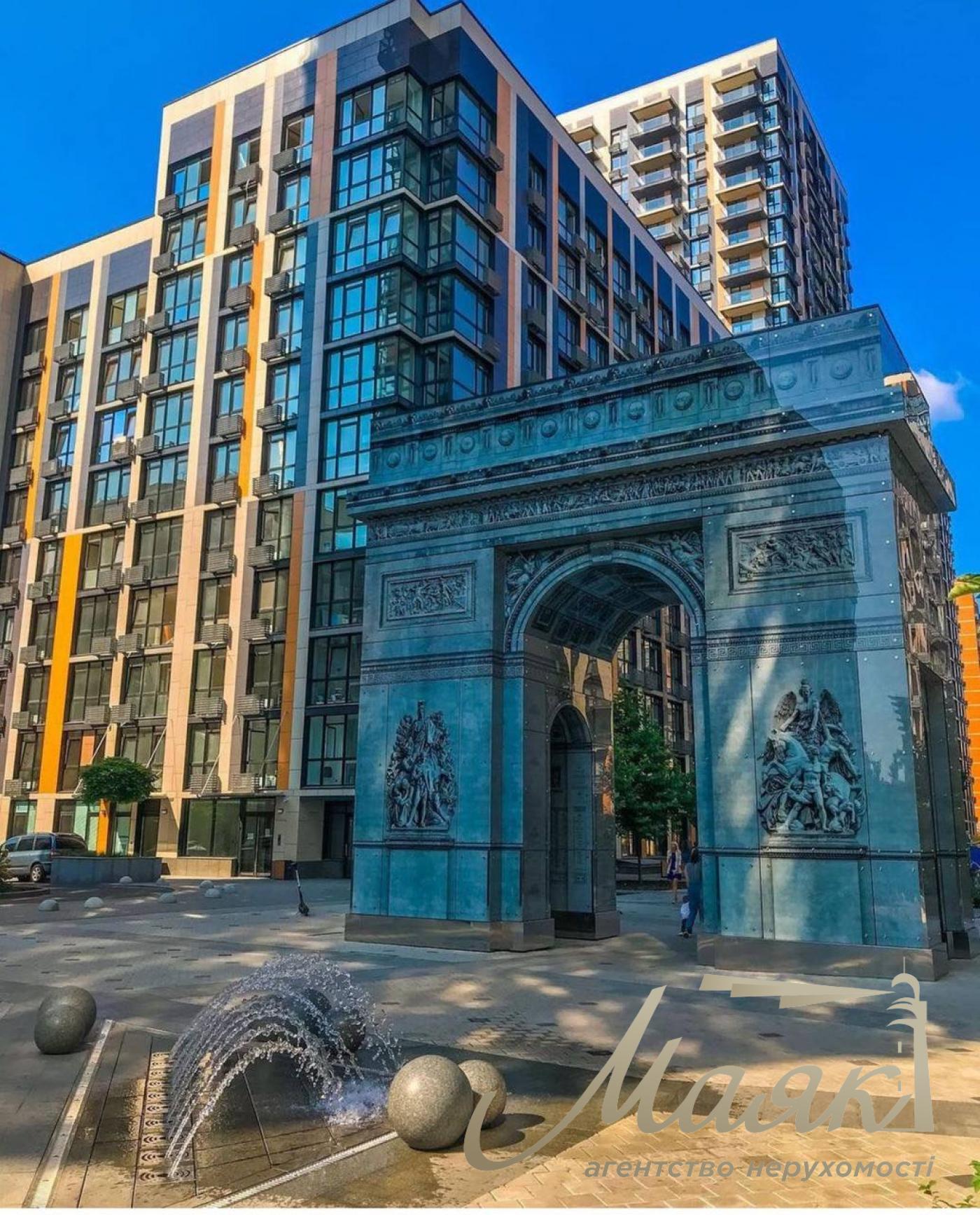 Аренда фасадного помещения 140м2 в ЖК Французский квартал 2, ул. Предславинская, Центр, Киев