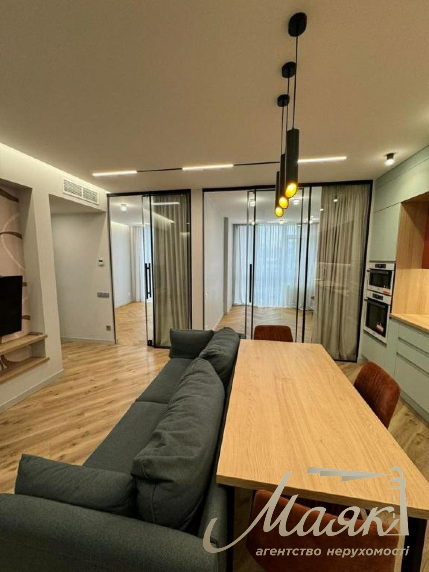 Оренда 4-х кімнатної квартири, 86 м2 ЖК Французький квартал 2 Маккейна Предславинська