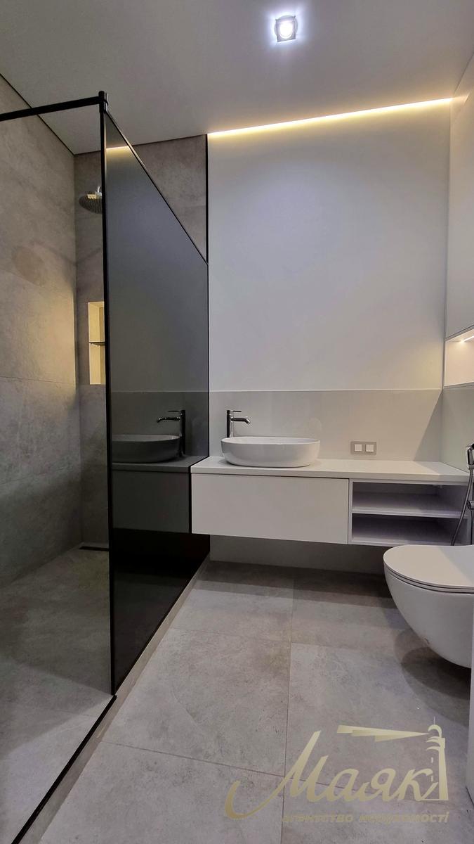 Оренда сучасної студії 60м2 у ЖК "Новопечерські Липки" Андрія Верхогляда/Драгомирова 17, Печерський район, Київ.