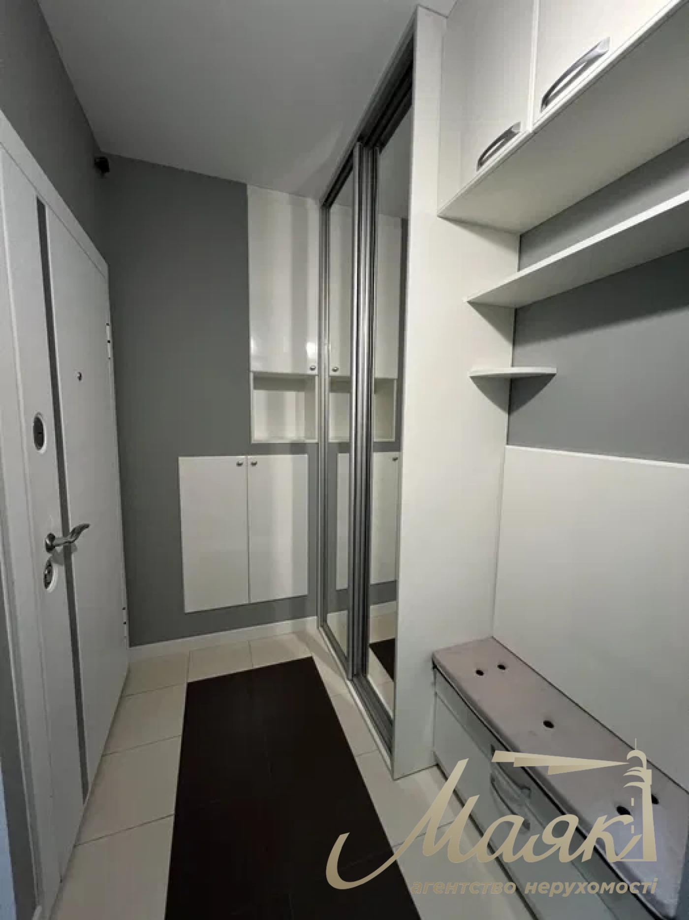 Rent 2-bedroom apartment 112m2 LCD Zlatoustovsky, Dmitrievskaya str.