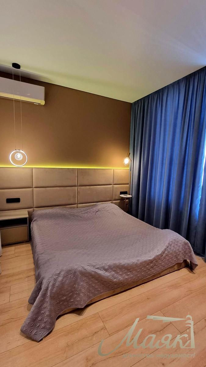 Оренда сучасної студії 60м2 у ЖК "Новопечерські Липки" Андрія Верхогляда/Драгомирова 17, Печерський район, Київ.