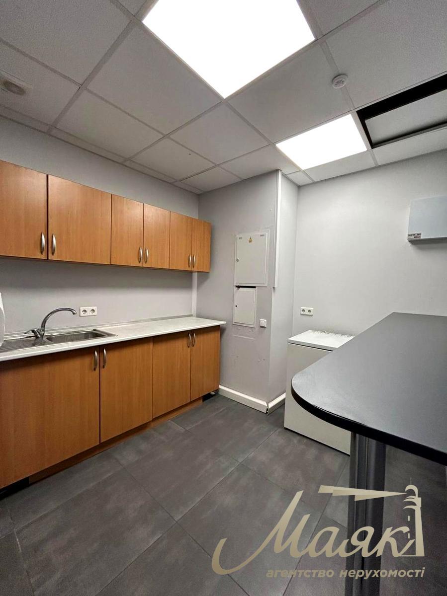 Office for rent with furniture 155m2, Lesya Ukrainka Blvd. 7b, Pechersk