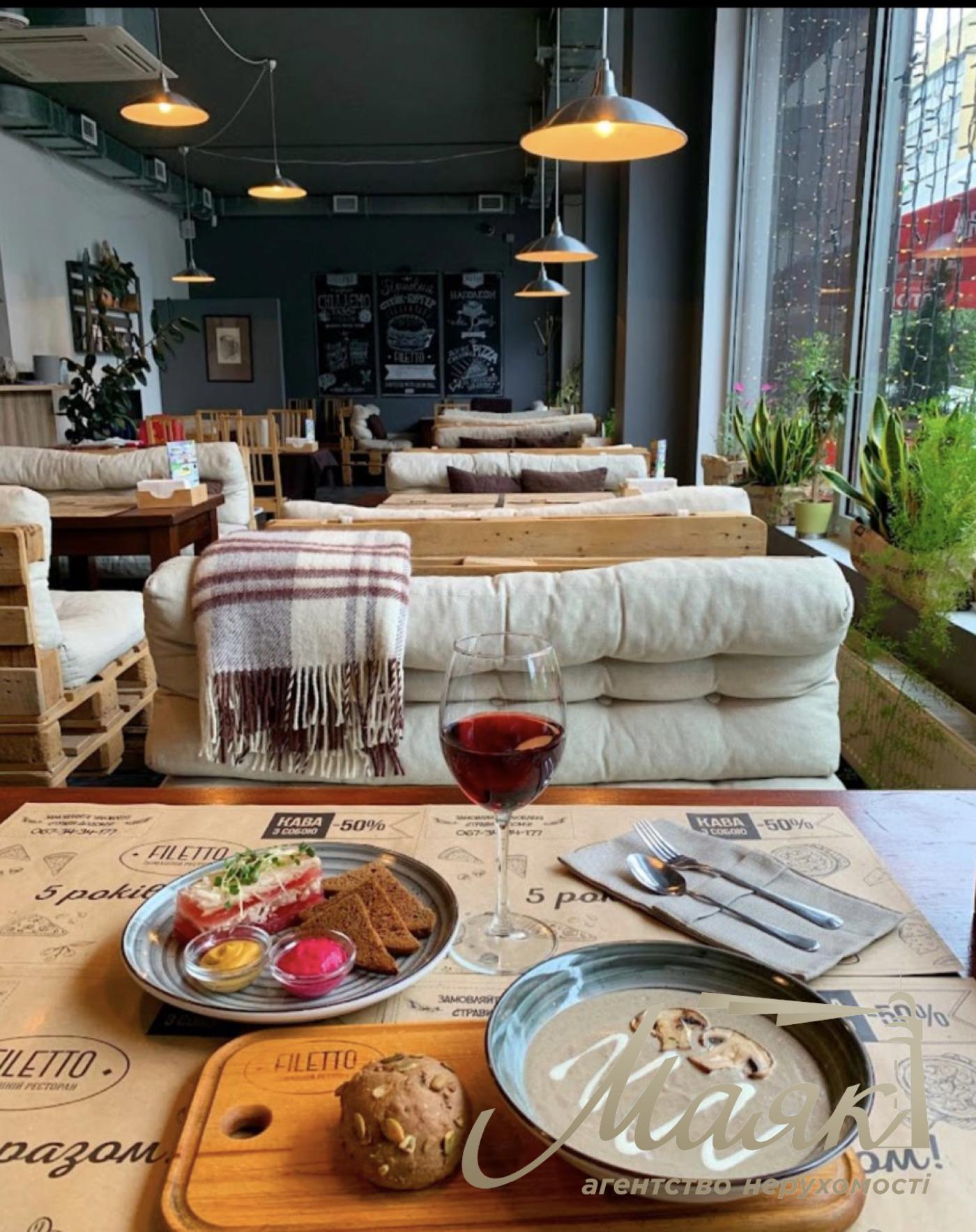 Rent a facade room 120m2 in LCD "Perlina Cadet Guyu" Ernst Fedor str., Chokolovka, Kiev