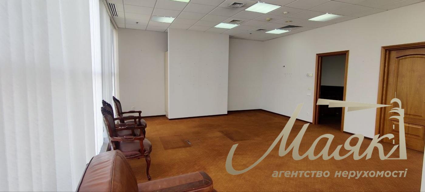 Оренда офісу площею 272,5 м² у бізнес-центрі «Парус», вул. Мечникова, 2, Кловська.
