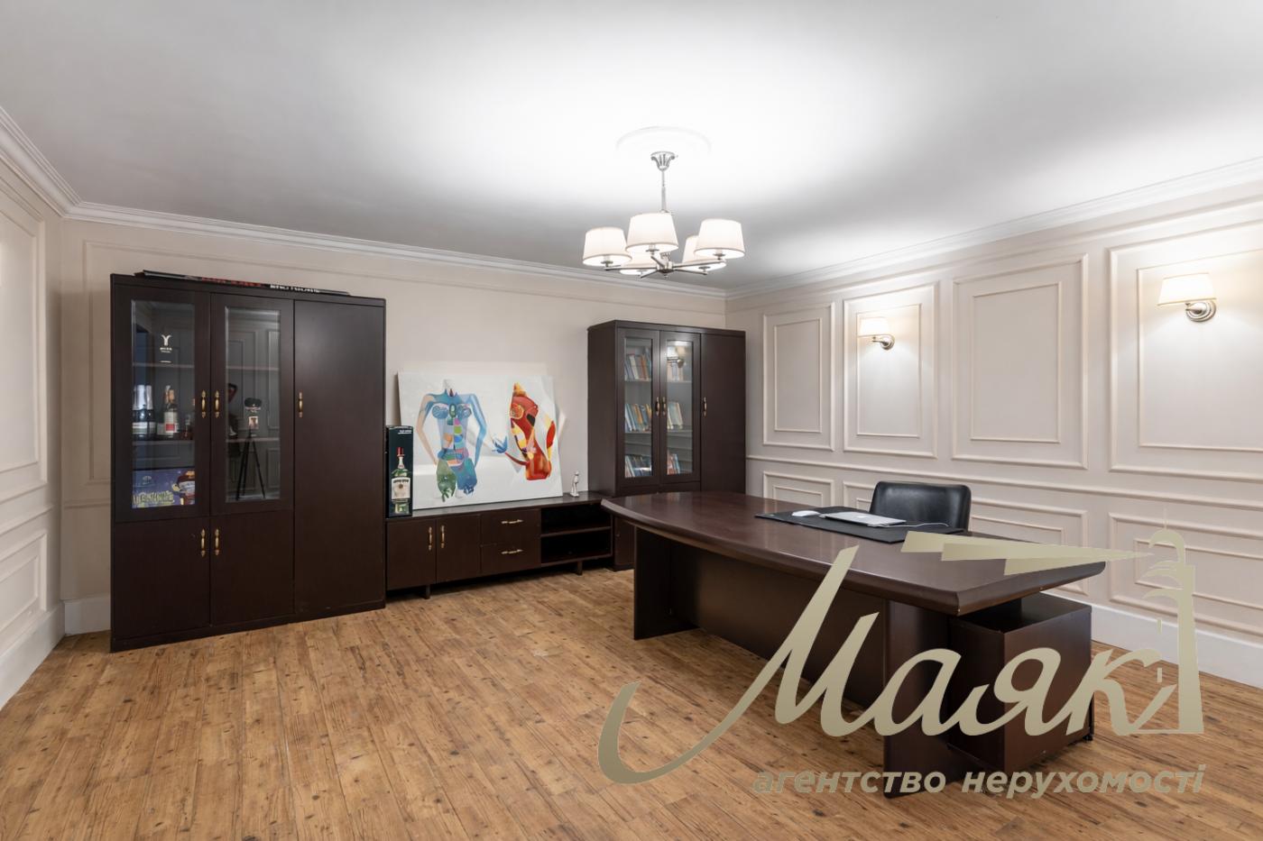 Продаж будинку (420м2) у Києво-Святошинському р-н, с. Гатне