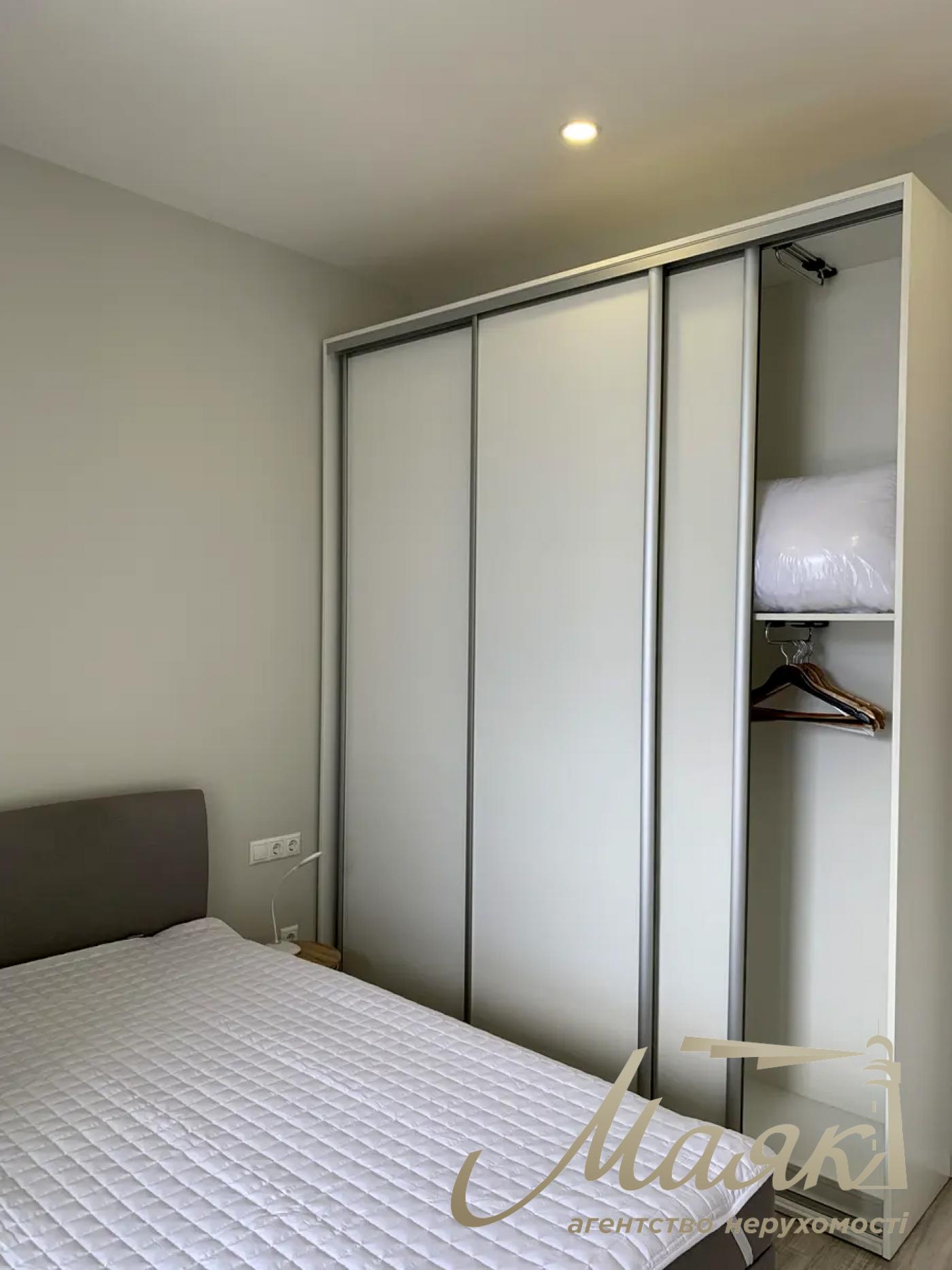 Оренда 1к квартири 45 м², вул. Івана Кудрі, ЖК Central Park, метро Либідська