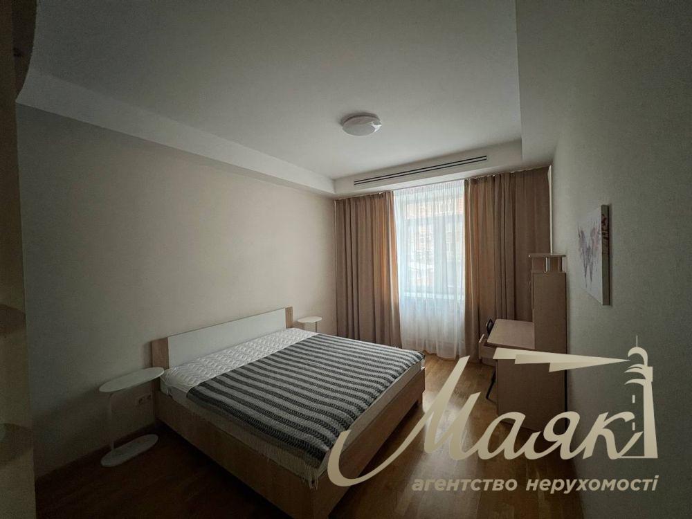 Оренда 4-кімнатної квартири, стм. Печерська, Печерськ, Київ