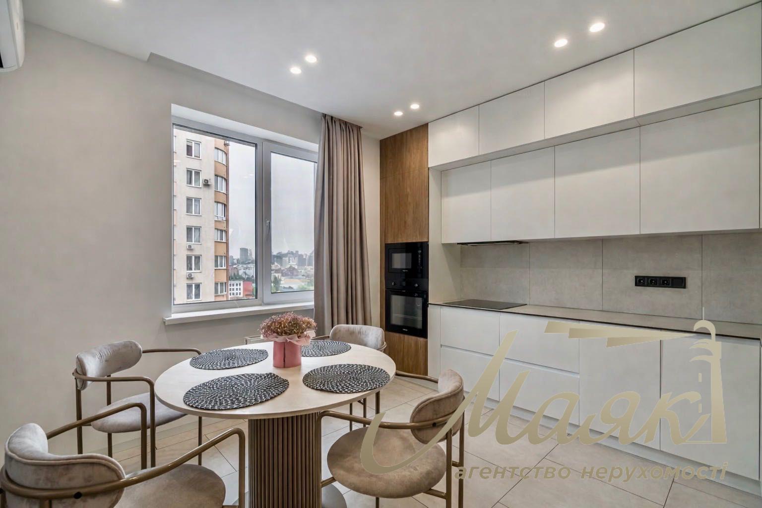 Аренда 2к квартиры в ЖК West House, Голосеевский район