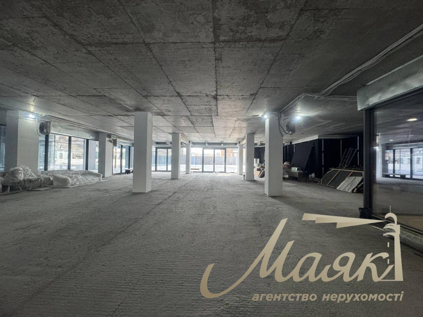 Продажа фасадного помещения 532м2, ЖК Метрополь, Предславинская, 20