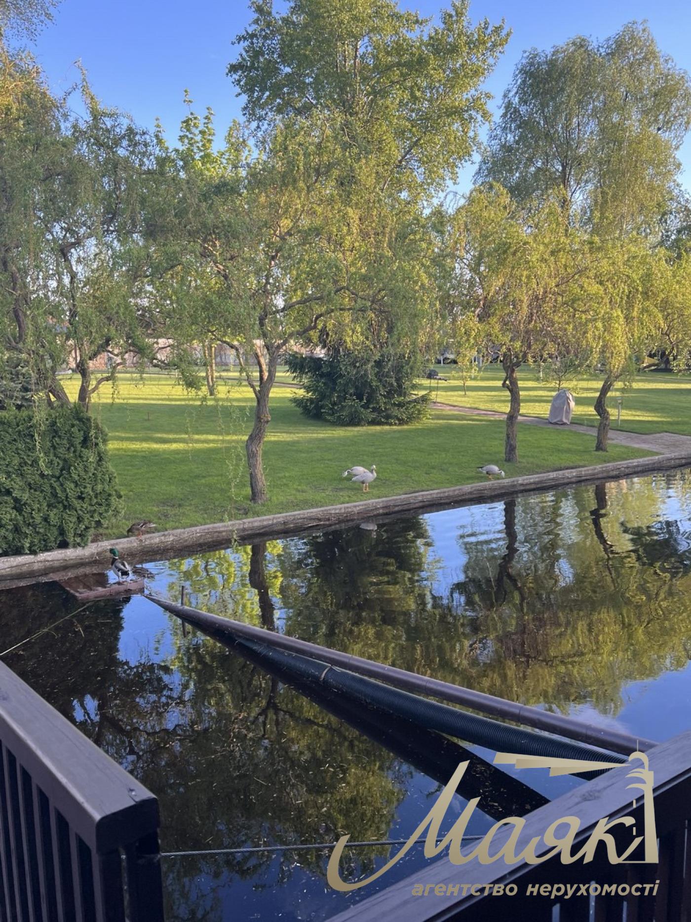 Продаж будинку на воді площею 200 м², 7 соток, Рів'єра-Золоче, Бориспільський район
