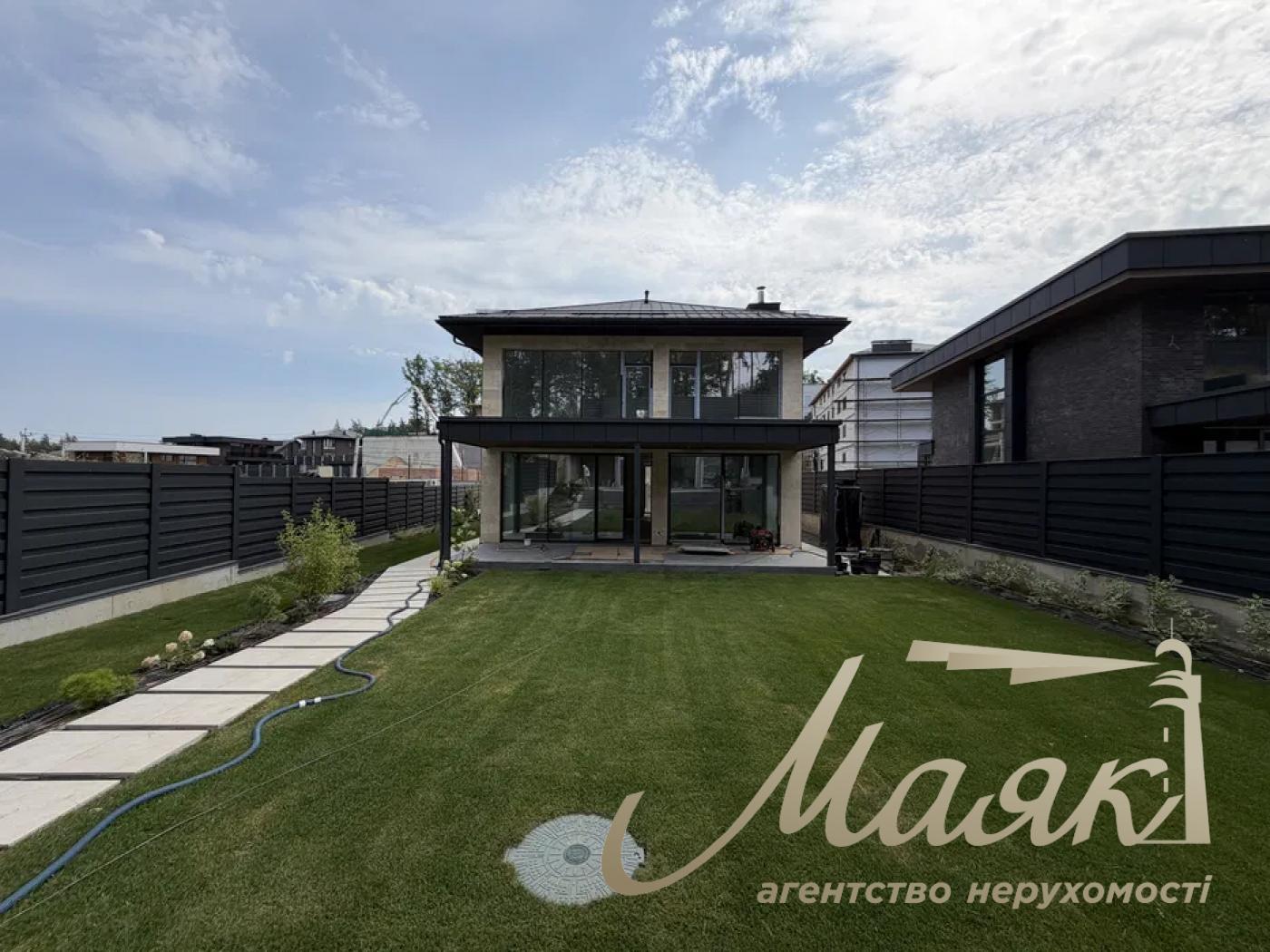 Продажа 2-х этажного дома 230м2, Ходосока, КГ Новая Ходосовка