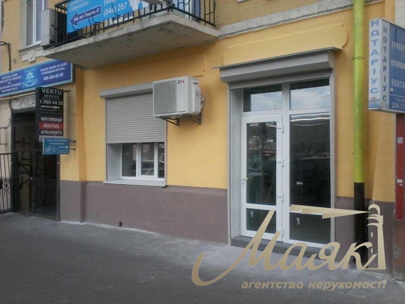 Оренда фасадного приміщення улю Фізкультури, Печерськ