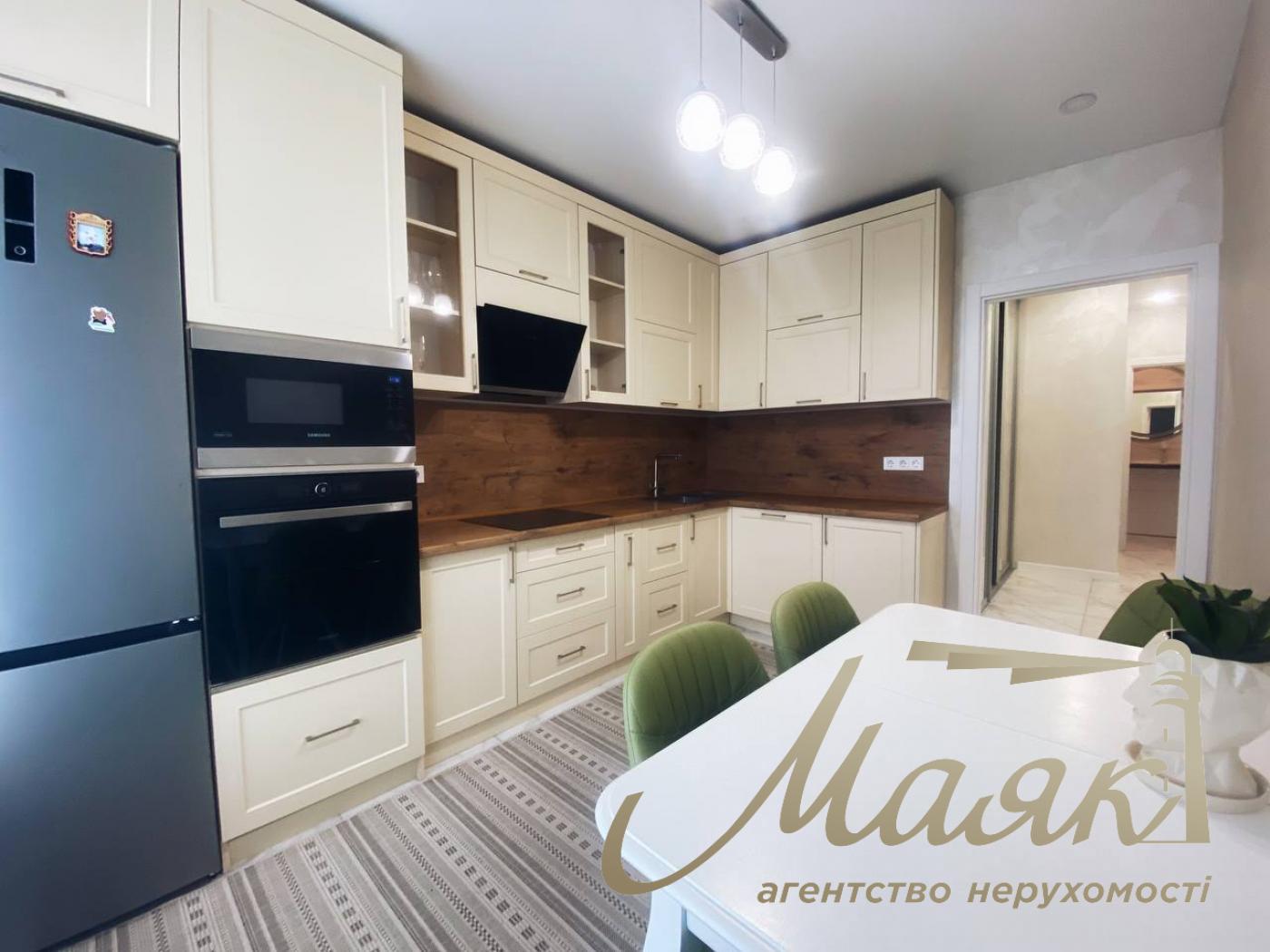 Продажа 3к квартиры ,  ЖК Варшавський , 83м