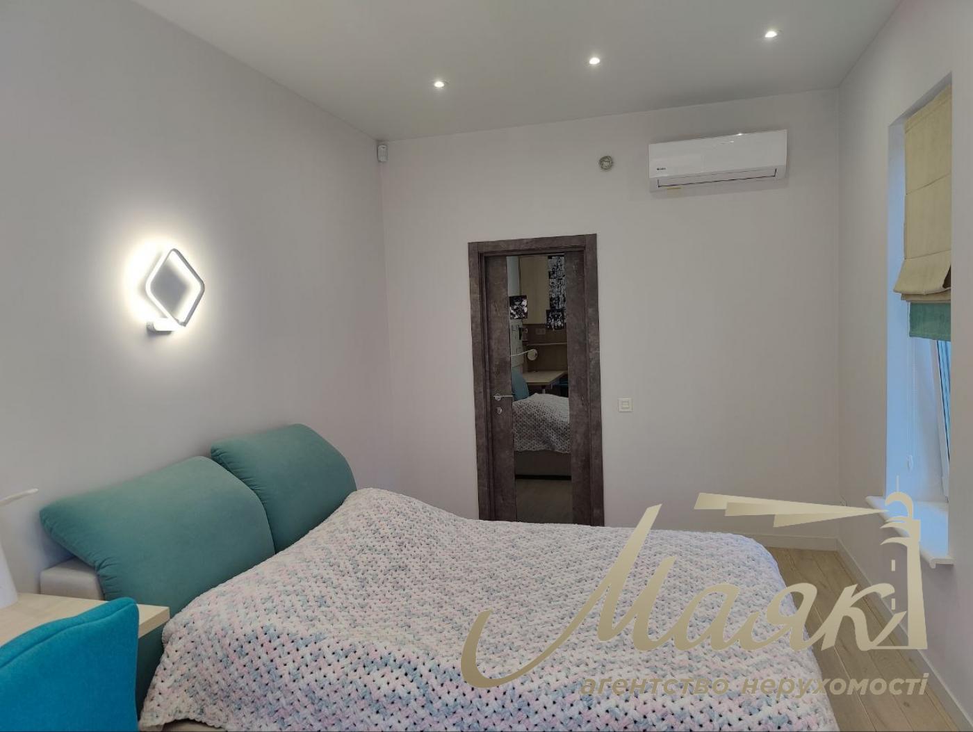 Оренда 2-поверхового дуплексу (140 м²) на Осокорках, за 750 м від «Новуса»