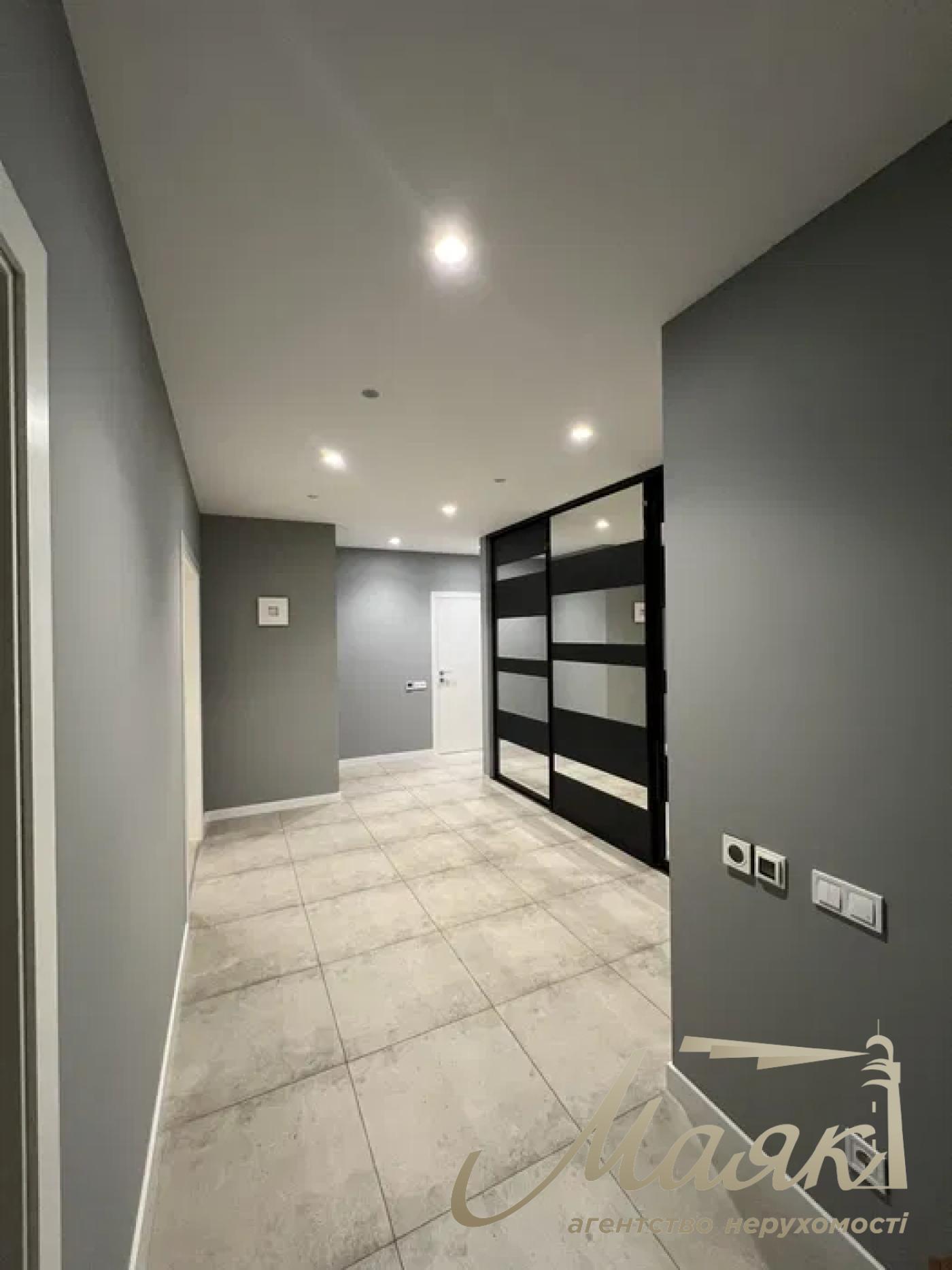 Rent 2-bedroom apartment 112m2 LCD Zlatoustovsky, Dmitrievskaya str.