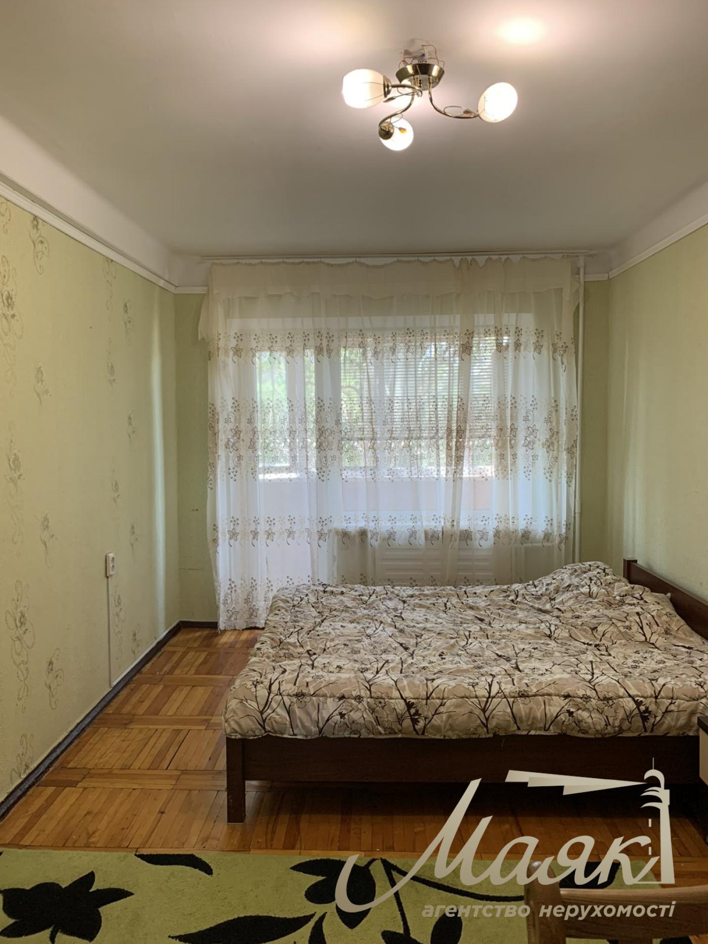 Продаж 3 кімнатної квартири Хортицький мк-рн