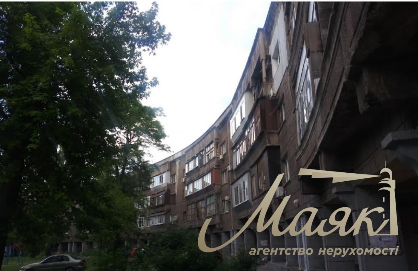 Продаж повнометражної 3к.квартири