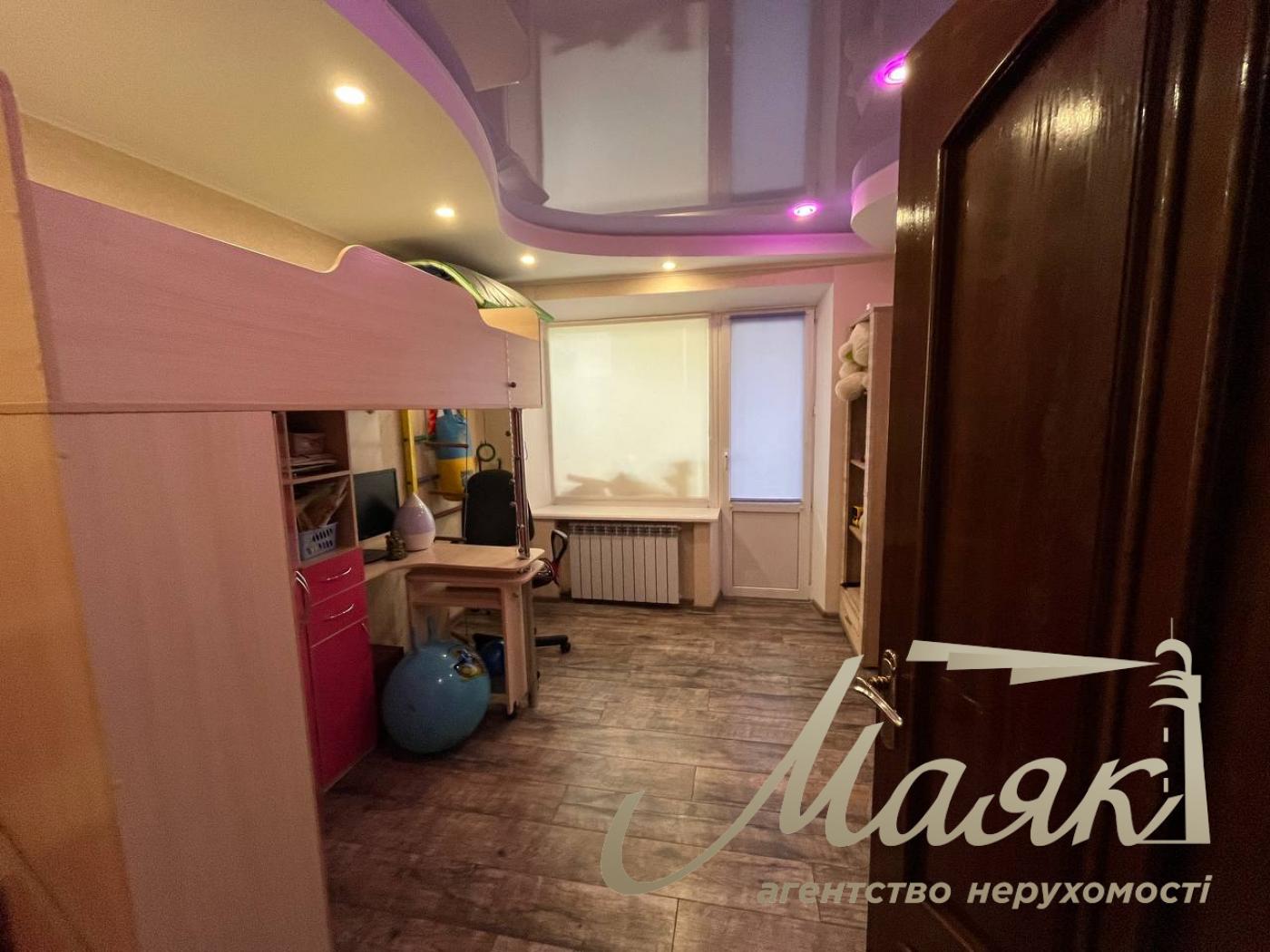 продам 3-к.кв.7/9,Василя Сергієнко,зуп.Новгородська