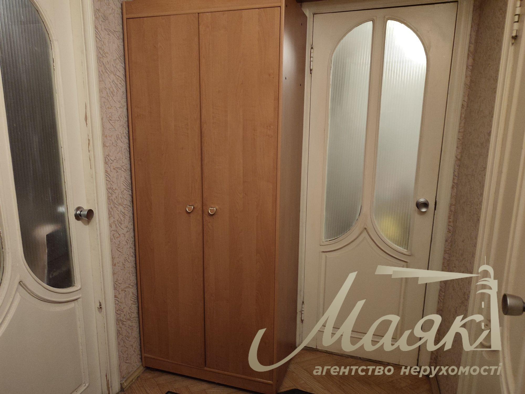 1-к квартира Малий ринок 3/9