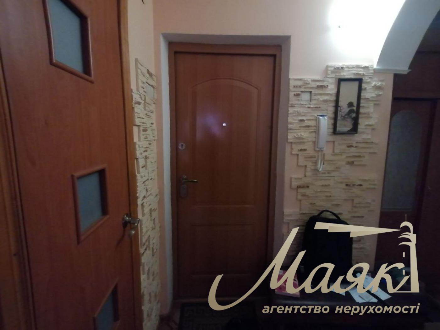 продам 2-к.кв.3/9,ул.Историческая,ост.ДК Заводской