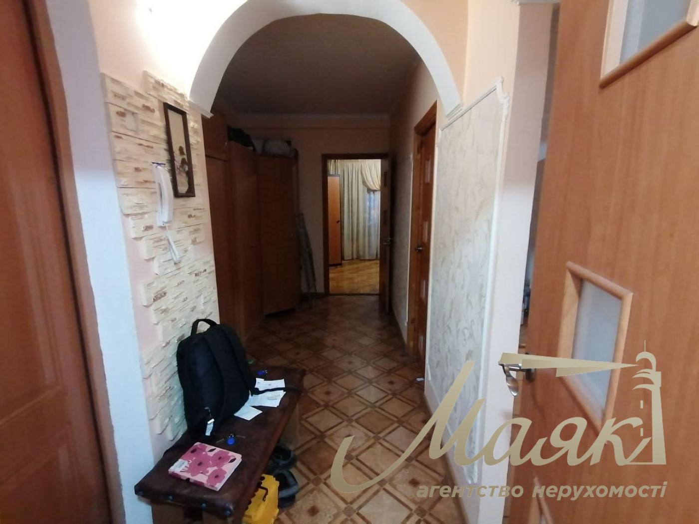 продам 2-к.кв.3/9,ул.Историческая,ост.ДК Заводской