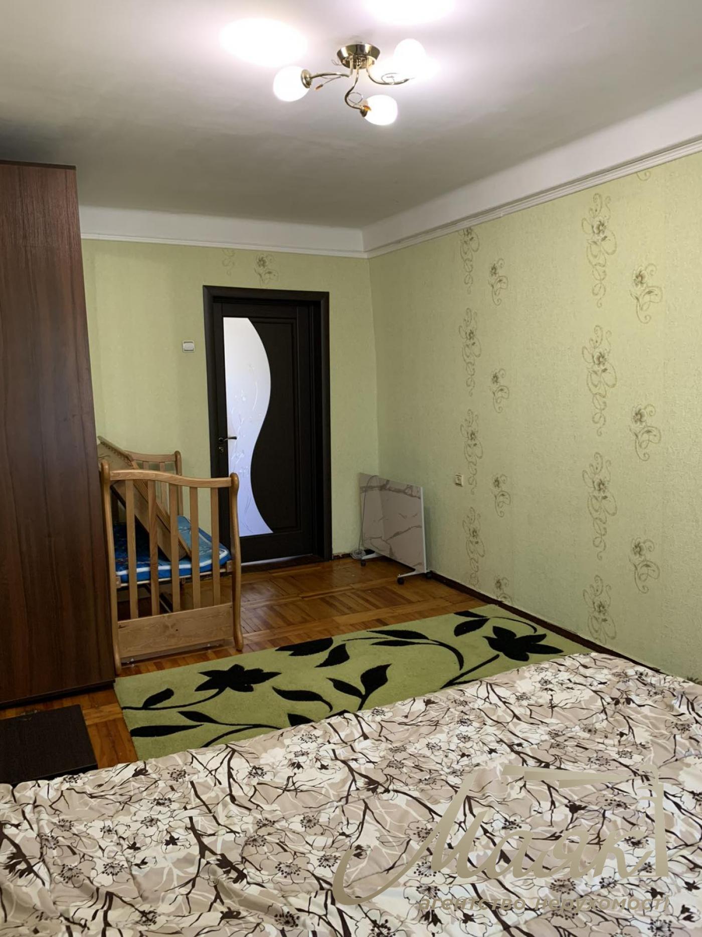 Продаж 3 кімнатної квартири Хортицький мк-рн