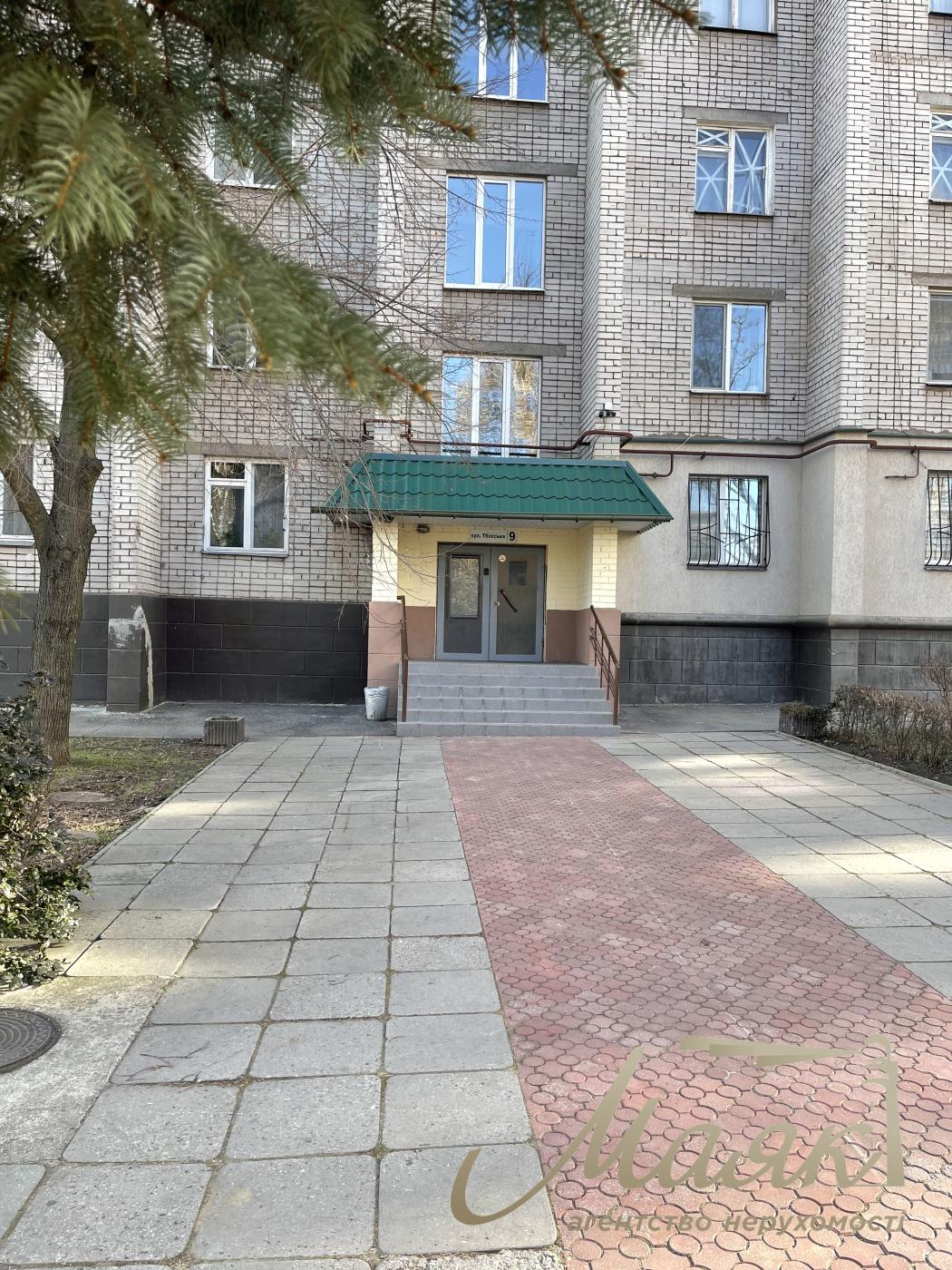 Продаж 2 кімн. квартири в «обкомівському» будинку