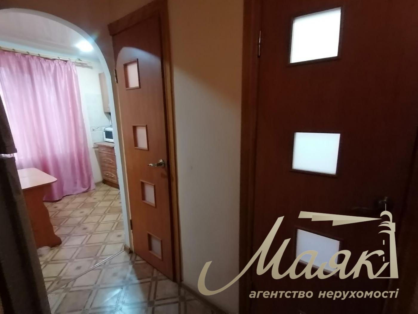 продам 2-к.кв.3/9,ул.Историческая,ост.ДК Заводской