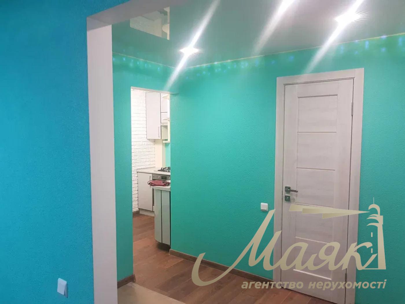 Продаж 1км квартири Дніпровський р-н